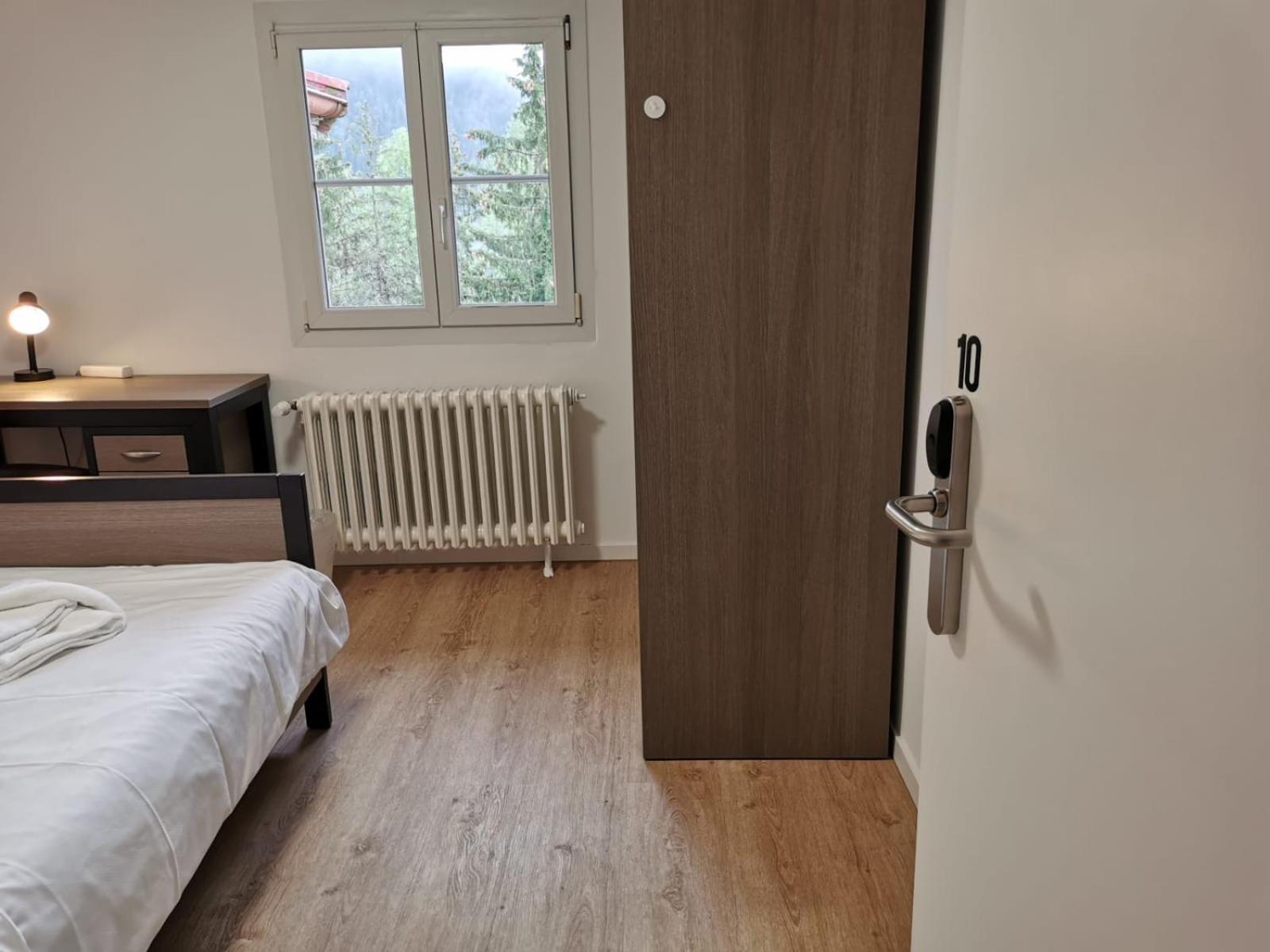 Hotel Buffet De La Gare Montreux Zewnętrze zdjęcie